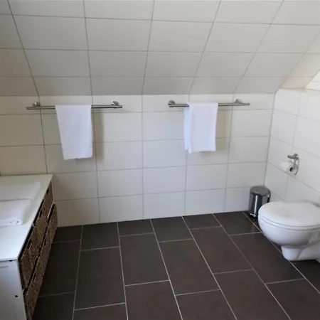 K 72 - Schickes Ferienhaus Mit Sauna, Garten & Sonnenterrasse In Robel An Der Muritz